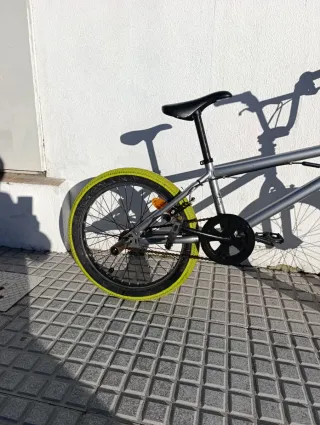 Bicicleta BMX Decathlon