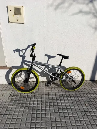 Bicicleta BMX Decathlon