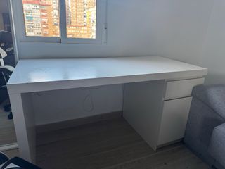 Scrivania Bianca in Legno di Ikea