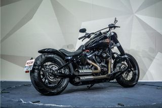 HARLEY DAVIDSON Softail Slim LIMITABLE A2 * IMPECABLE * ESCAPE JML * DEFENSAS * POCOS KM