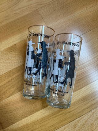 Lote de 4 vasos del Camino de Santiago