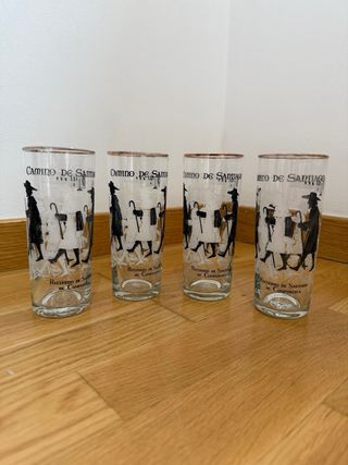 Lote de 4 vasos del Camino de Santiago