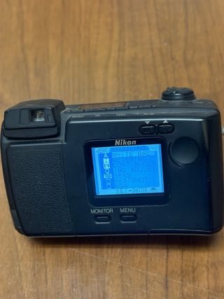 Cámara Digital Nikon Coolpix 800