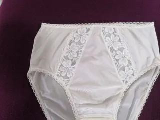 Lote 2 bragas Talla M-L