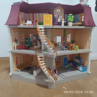 Casa Playmobil 5302 con todo lo que ves en la foto