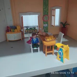 Casa Playmobil 5302 con todo lo que ves en la foto