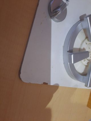 Cocina de juguete de madera.