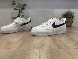 Nike Air Force 1 Blancas y Doradas