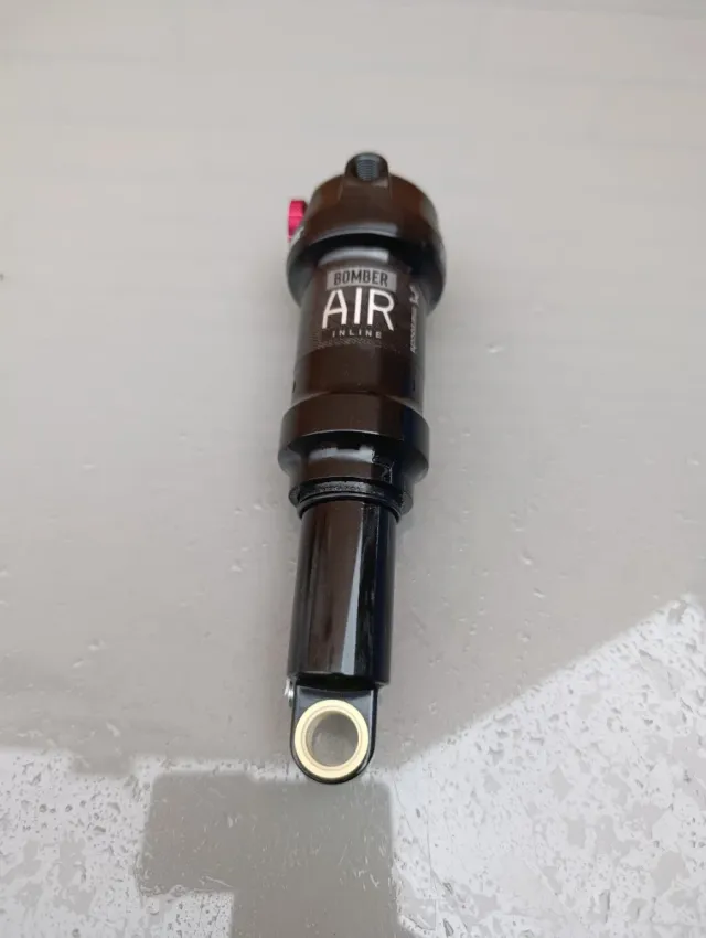 165x40mm MARZOCCHI Bomber Inline A LSR Evol 2025.