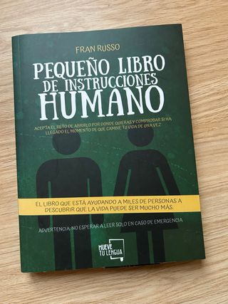 Pequeño libro de instrucciones humano