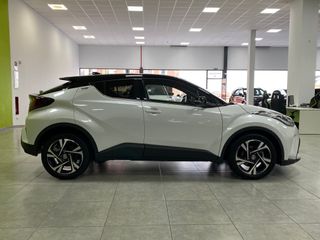 Toyota C-HR Advance 1.8 125He-CVT HEV Espectacular