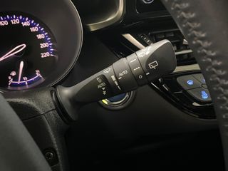 Toyota C-HR Advance 1.8 125He-CVT HEV Espectacular