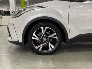 Toyota C-HR Advance 1.8 125He-CVT HEV Espectacular