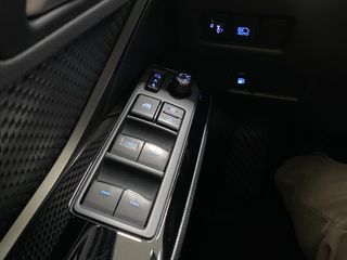 Toyota C-HR Advance 1.8 125He-CVT HEV Espectacular