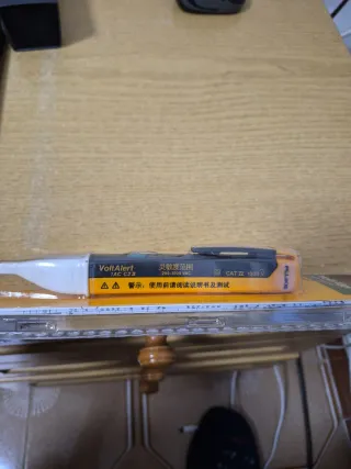 Detector de Voltaje Fluke VoltAlert 1AC-C2 II