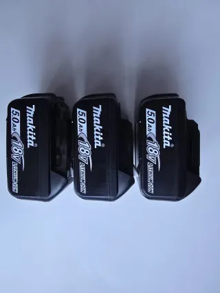 3x Batterie Makita 18V 5Ah Li-Ion Nuove
