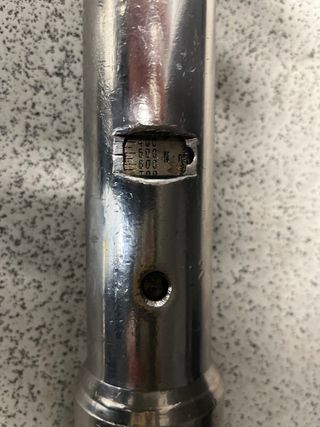 Llave dinamométrica para reperar