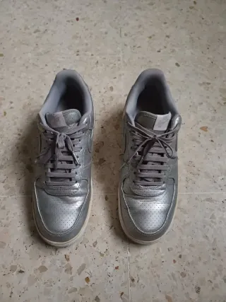 Nike Air Force 1 Plateadas
