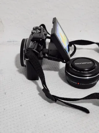 Olympus PEN Lite E-PL7Cámara Digital Negra