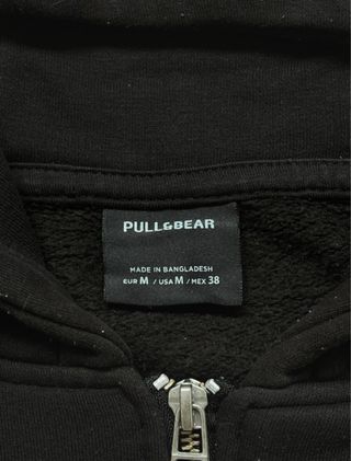 Casaco Hoodie Preto Pull&Bear com Fecho