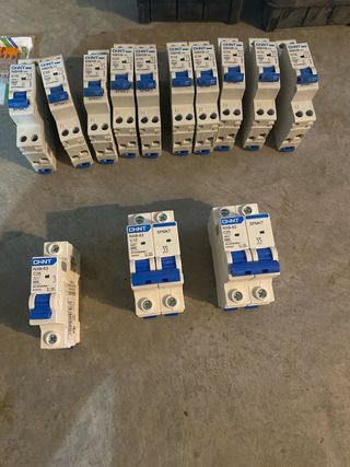 Interruptores magnetotérmicos CHNT (varios)