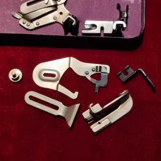 Scatola accessori macchina da cucire Singer