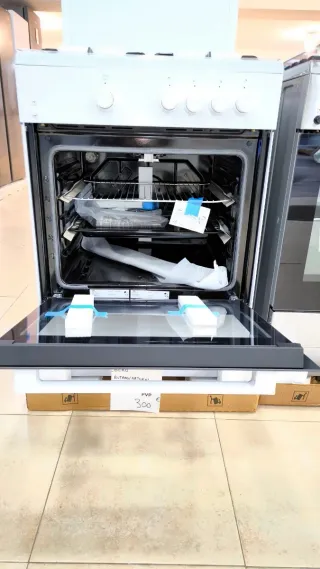 Cocina Nueva de gas Beko 60cm.