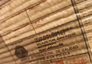 Alfombra verde y rosa