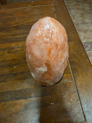 Lámpara de piedra de sal natural