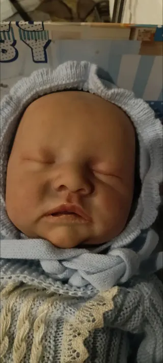 Bebe Reborn Silicona con sistema de Pipi