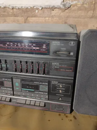 Equipo de música modular Intron