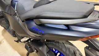 Tapa Trasera Yamaha T-Max 2022-2026 Azul Mate