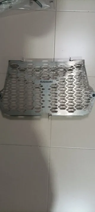 Protector Radiador Kawasaki Versys 1000 Plata