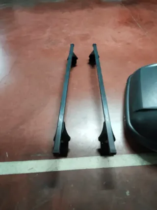 Maleta de techo para vehículo mas vaca universal.