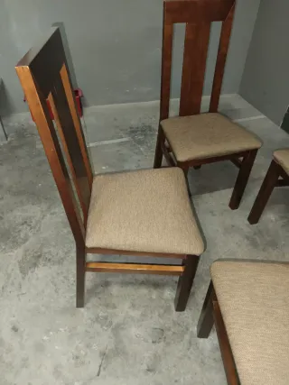 Sillas de madera estilo colonial moderno