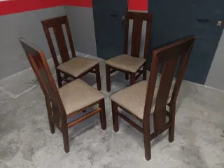 Sillas de madera estilo colonial moderno