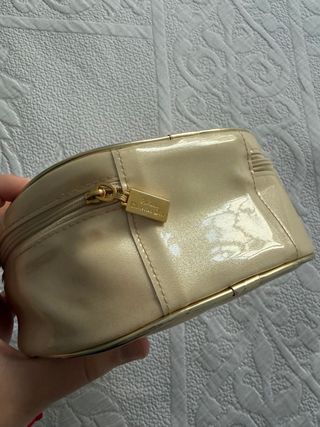 Neceser Dorado Christian Dior