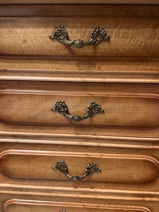 Escritorio antiguo de madera