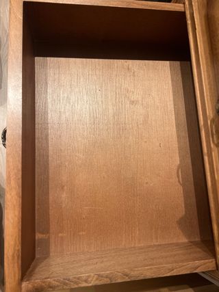 Escritorio antiguo de madera