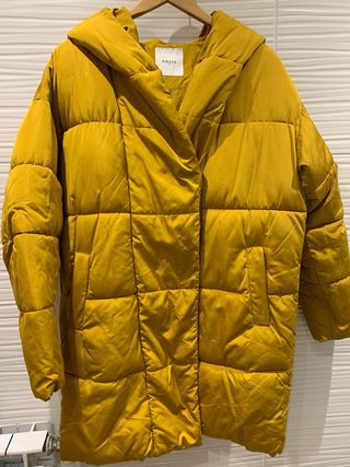 Abrigo Pieces amarillo