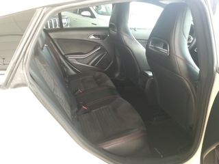 Mercedes-Benz Clase CLA 2015