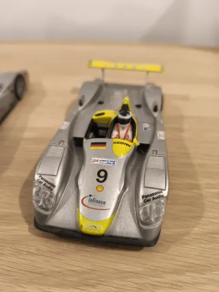 Scalextric Audi R8
