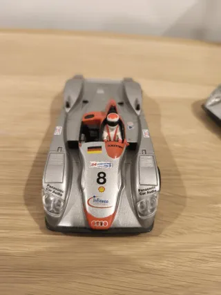 Scalextric Audi R8
