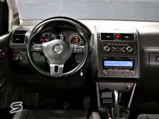 Volkswagen Touran 2.0 TDI 140cv DSG Advance