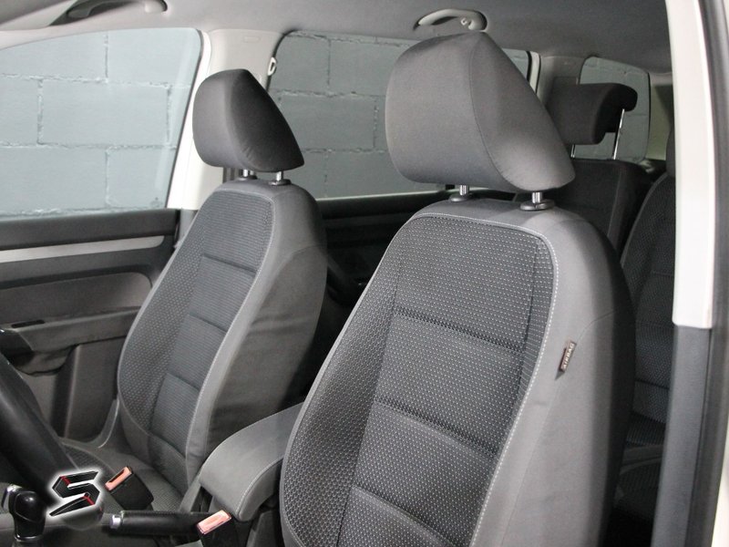 Volkswagen Touran 2.0 TDI Advance 2010, foto 8