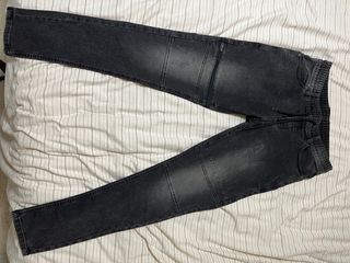 Pantalón gris hombre talla L ajustado