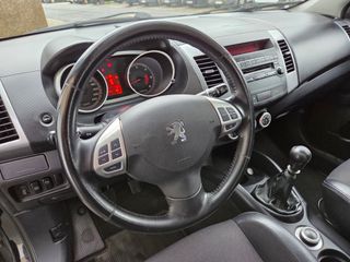 PEUGEOT 4007 2.2 HDI 156cv
