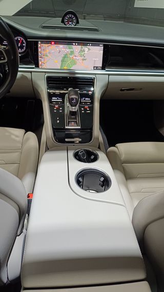 PORSCHE Panamera 4S Sport Turismo 2017