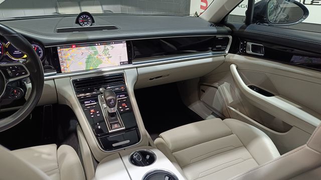 PORSCHE Panamera 4S Sport Turismo 2017