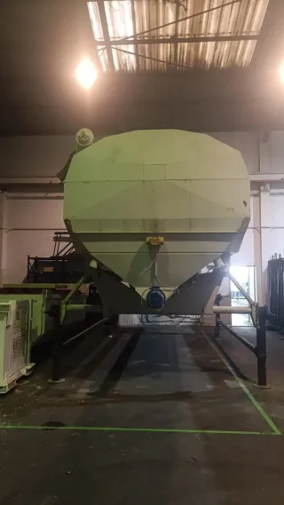 Autohormigonera Autopropulsada 5 m3 Silo horizonta